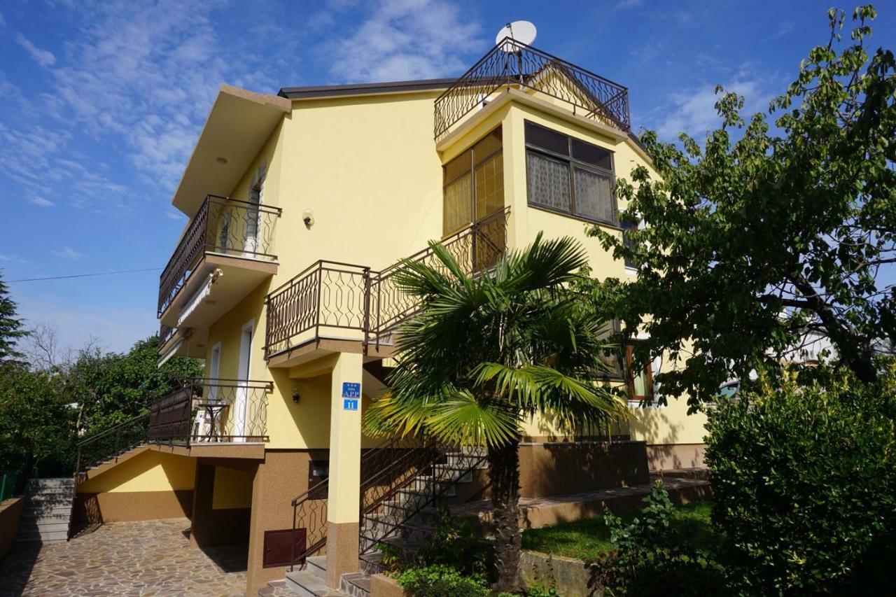 Hotel Mariella Bašanija Exterior foto