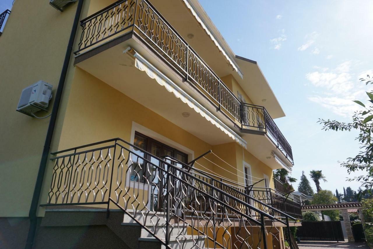 Hotel Mariella Bašanija Exterior foto